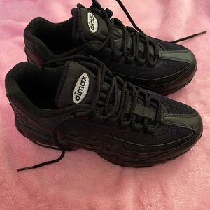 Nike Air Max 95 boys size 4.5